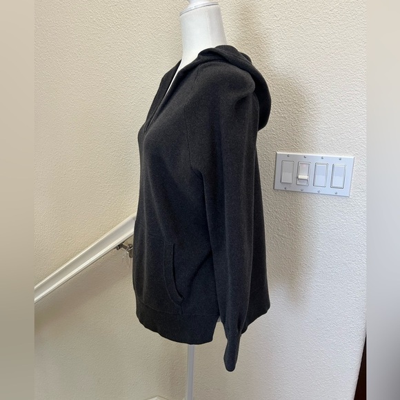 Jarbo PADMA PULLOVER HOODIE IN DOUBLE KNIT
HEATHER PIMA COTTON w/ STRETCH S Grey - Picture 3 of 14